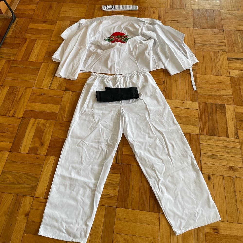 Adult Karate Kid Costume (PLEASE READ DESCRIPTION)